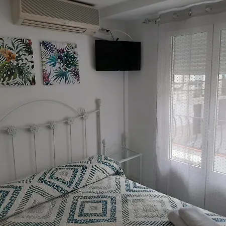 Taxi Guest house 2*